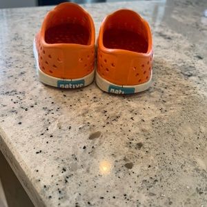 Native. Size toddler 5